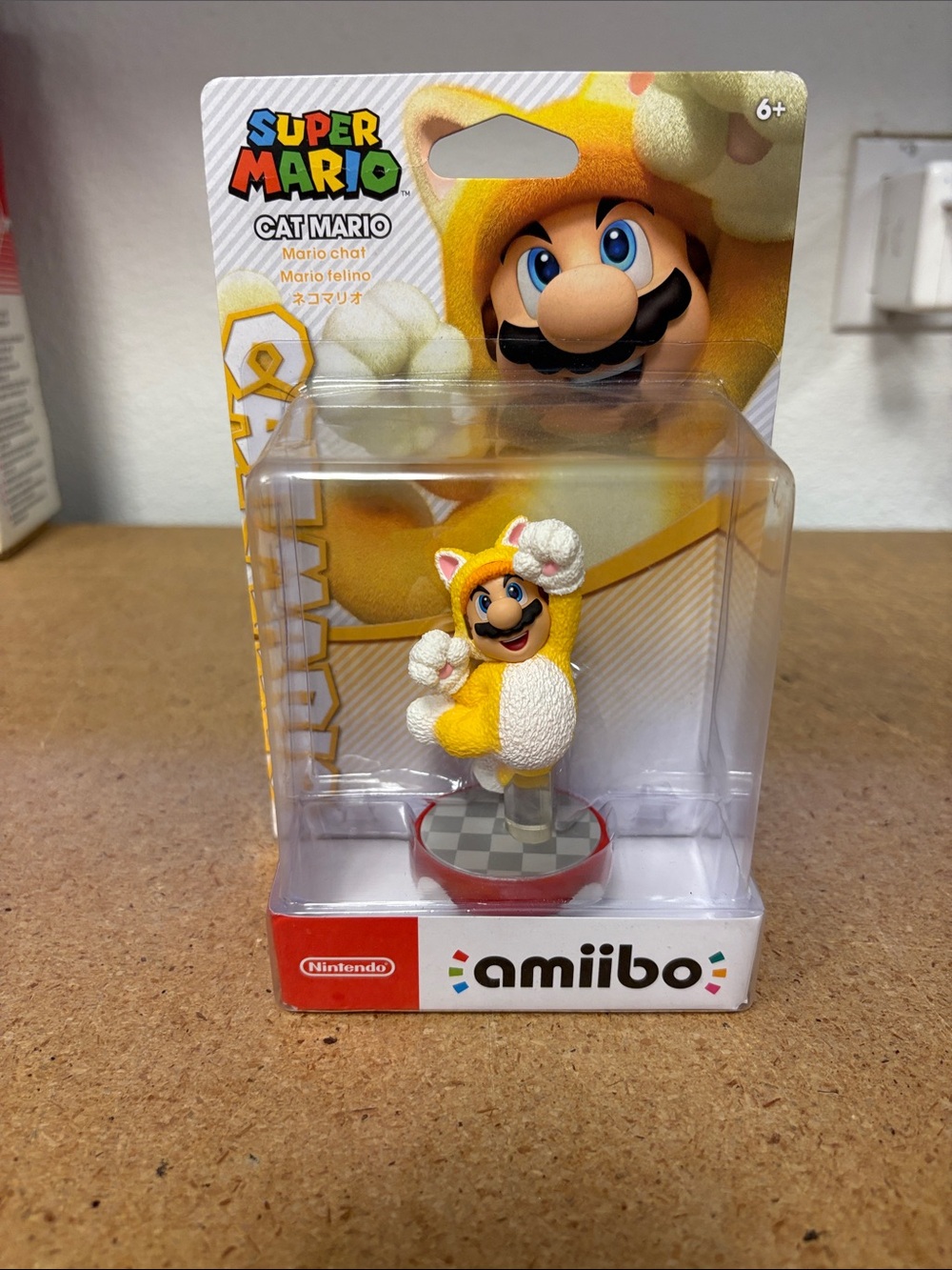 Nintendo Cat Mario Amiibo - Yellow & White